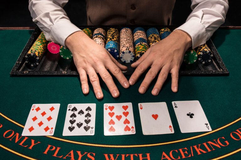 Read more about the article Советы для тех, кто хочет научиться играть в покер